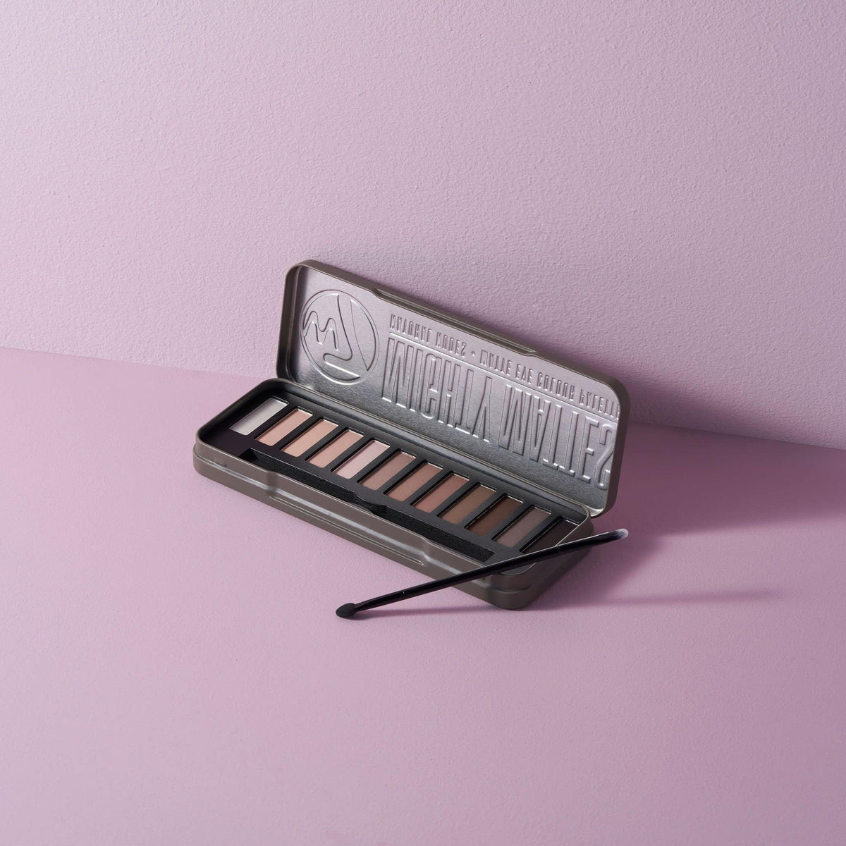 12 Nude Shades Eyeshadow Palette Y63089